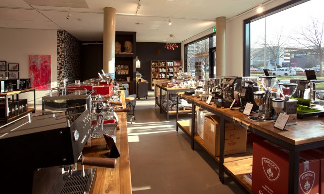 Espresso Leone Statement Store Innenansicht